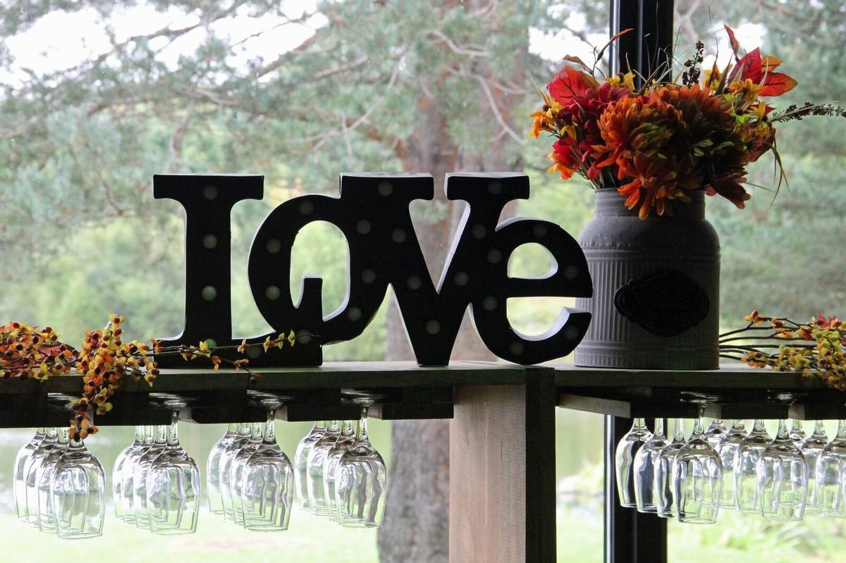 Andrea \u0026 Jon At Lovett Hall! | ShutterBooth Photo Booth Rental Toledo, Ohio, image size:1200x799